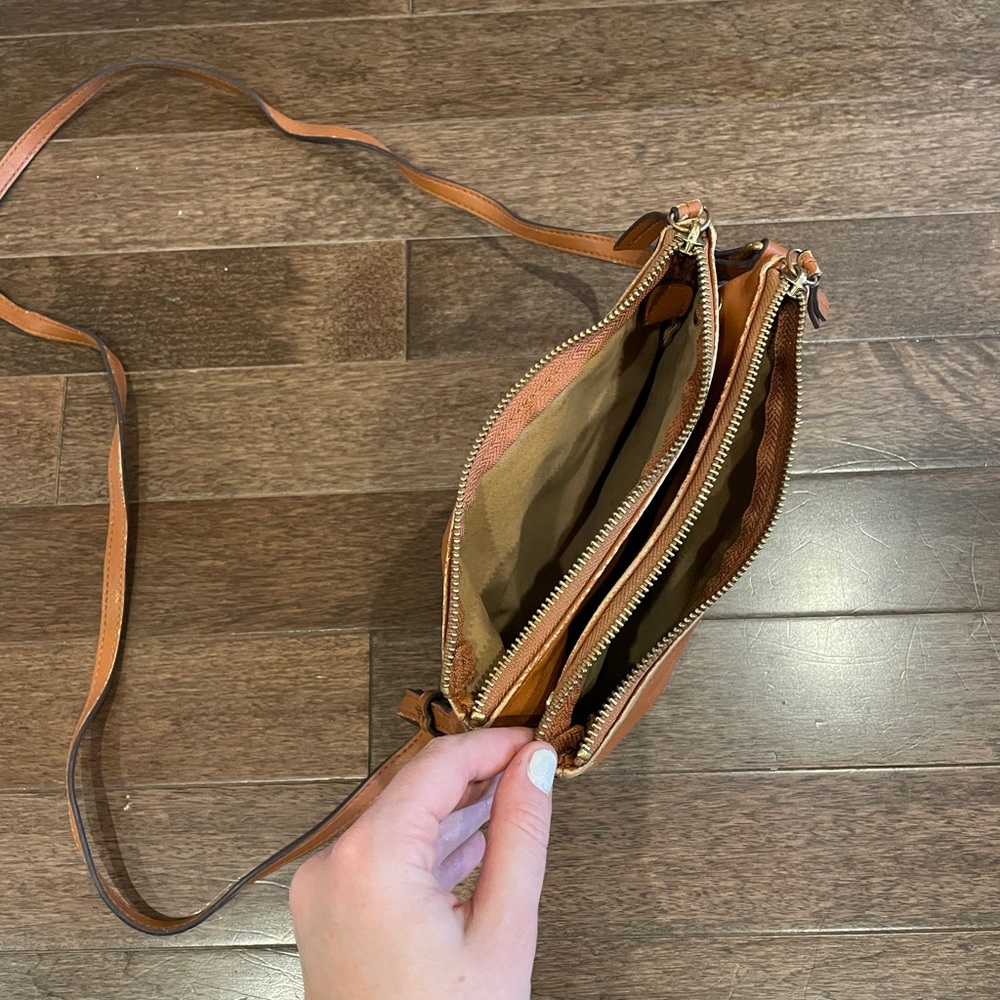 Old Navy Cross-Body Faux Leather Bag View 2